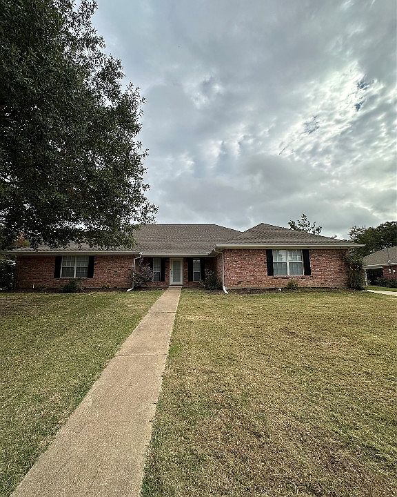 1st image of 1303 Glenn Alan Dr