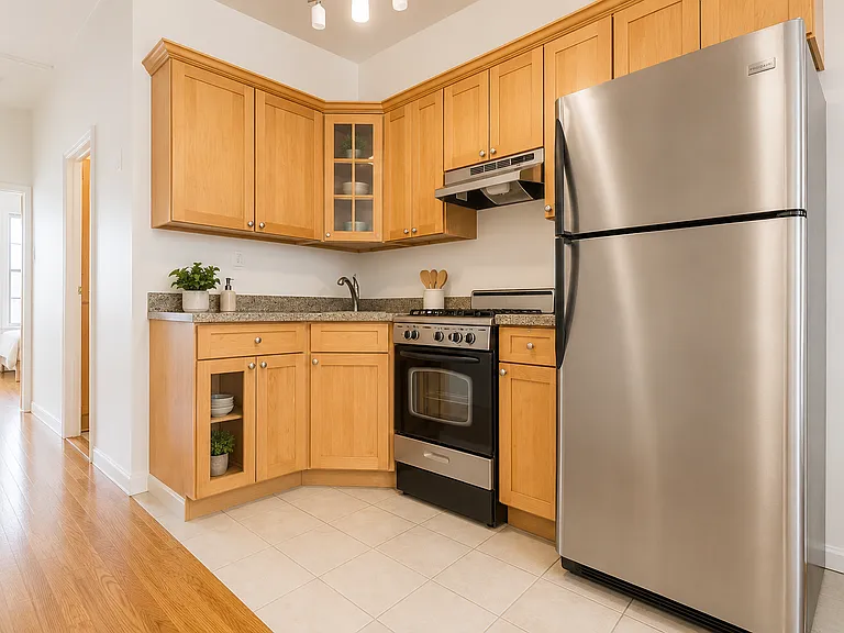 192 Wilson Ave #3R — Photo 4