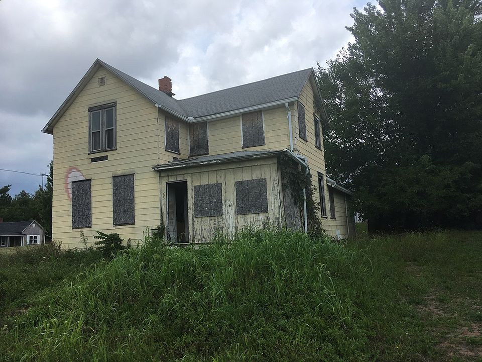 1st image of 305 Mattison St