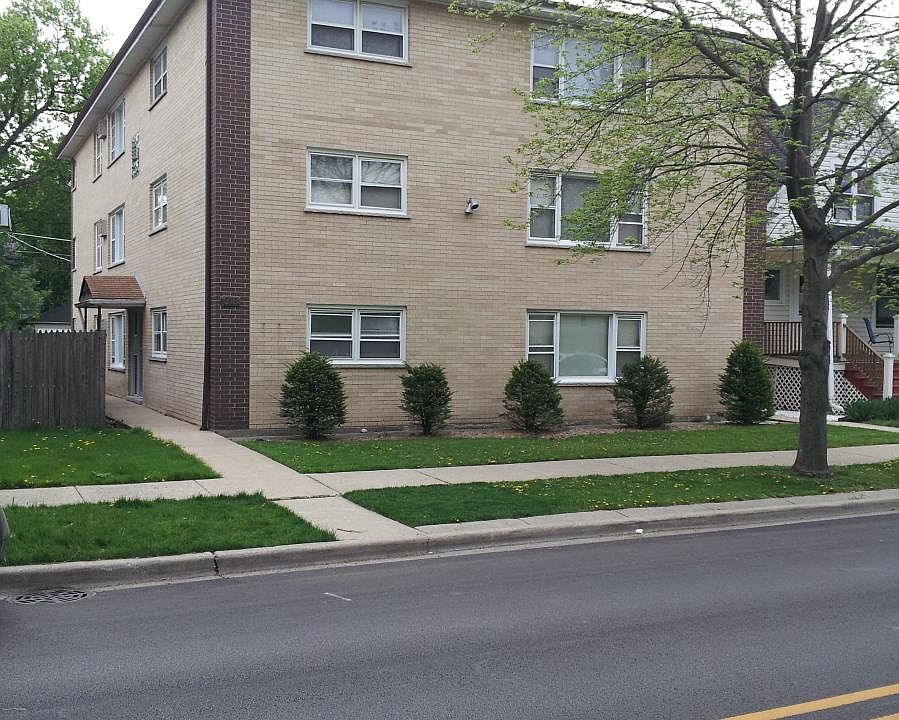 Building Front View- Circle Avenue