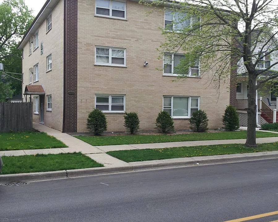 Building Front View- Circle Avenue