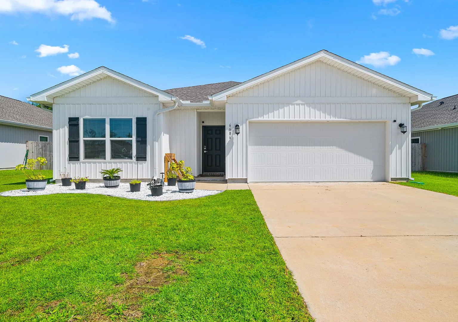 Modern 3 bed 2 bath home in Beulah — Photo 1