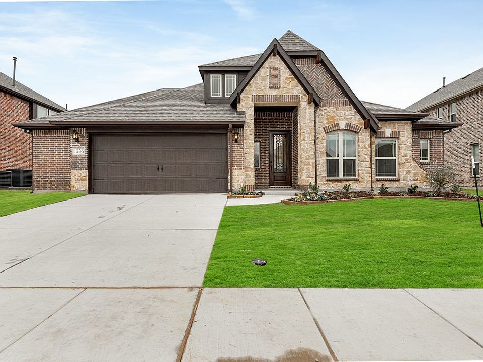 1st image of 1236 Stoneleigh Pl