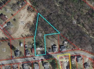 299 Maple Dr, Mount Airy, NC 27030