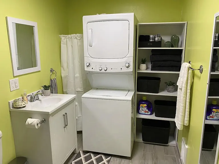 1062 W Ina Rd #B — Photo 4