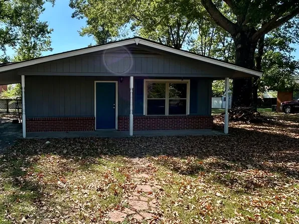 1202 E O St, Russellville, AR 72801