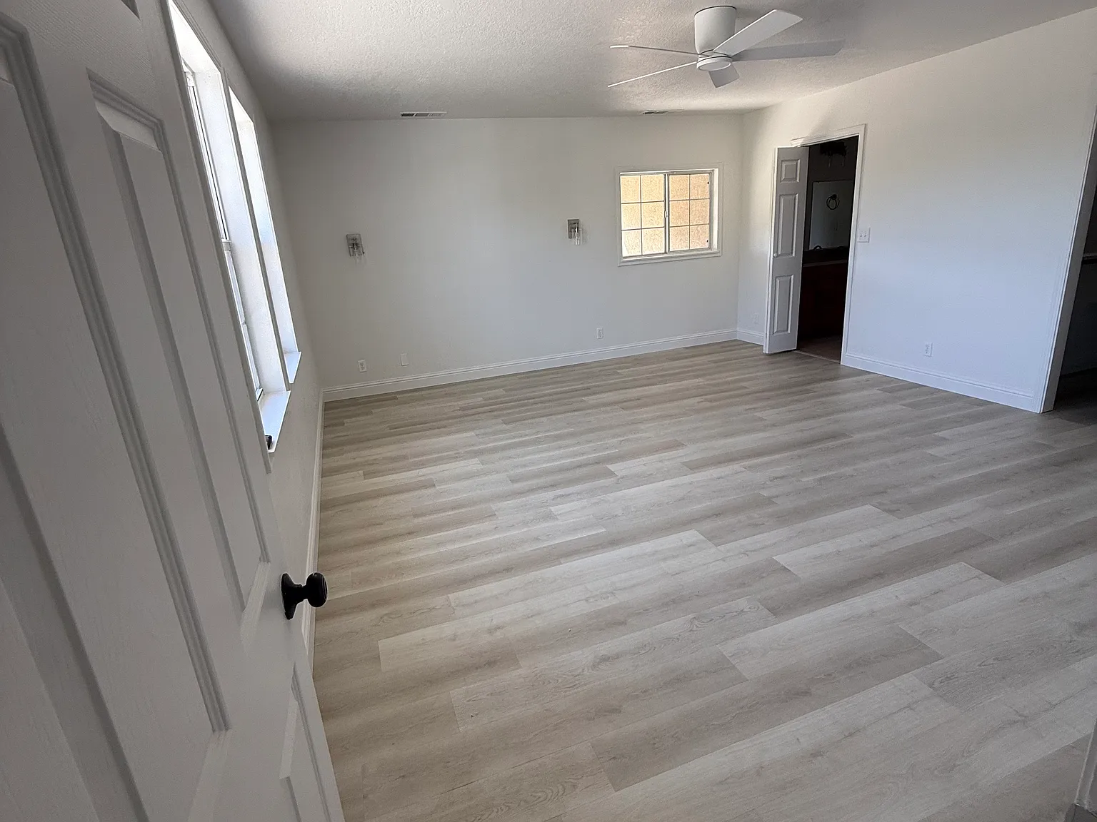 3 bed, 1200 sqft, $2,550 — Photo 1