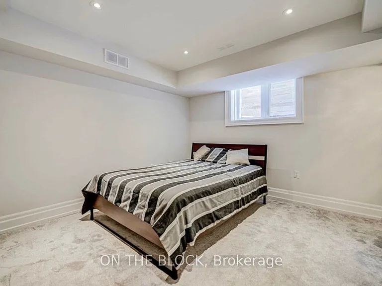 408 Connaught Ave — Photo 25