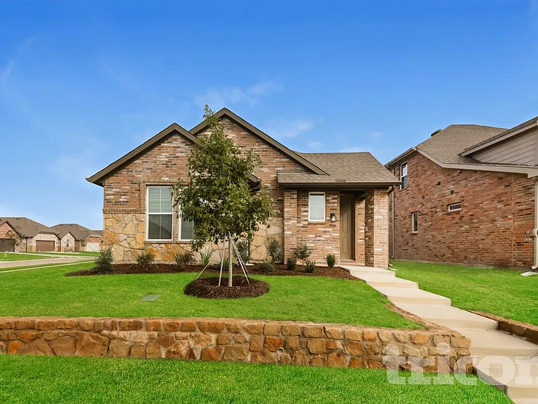 2588 Dulaney Dr — Photo 1