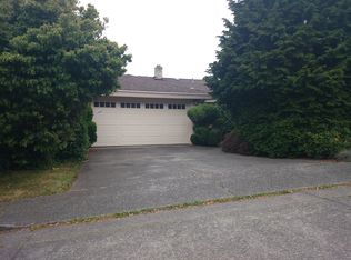 3417 30th Ave W, Seattle, WA 98199