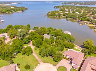 8640 Waterfront Ct, Fort Worth, TX 76135