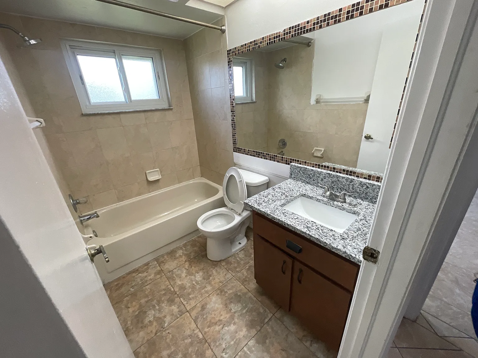 4 bed, 1744 sqft, $2,300 — Photo 2