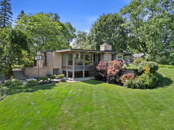 3637 Hennepin PLACE, Racine, WI 53402