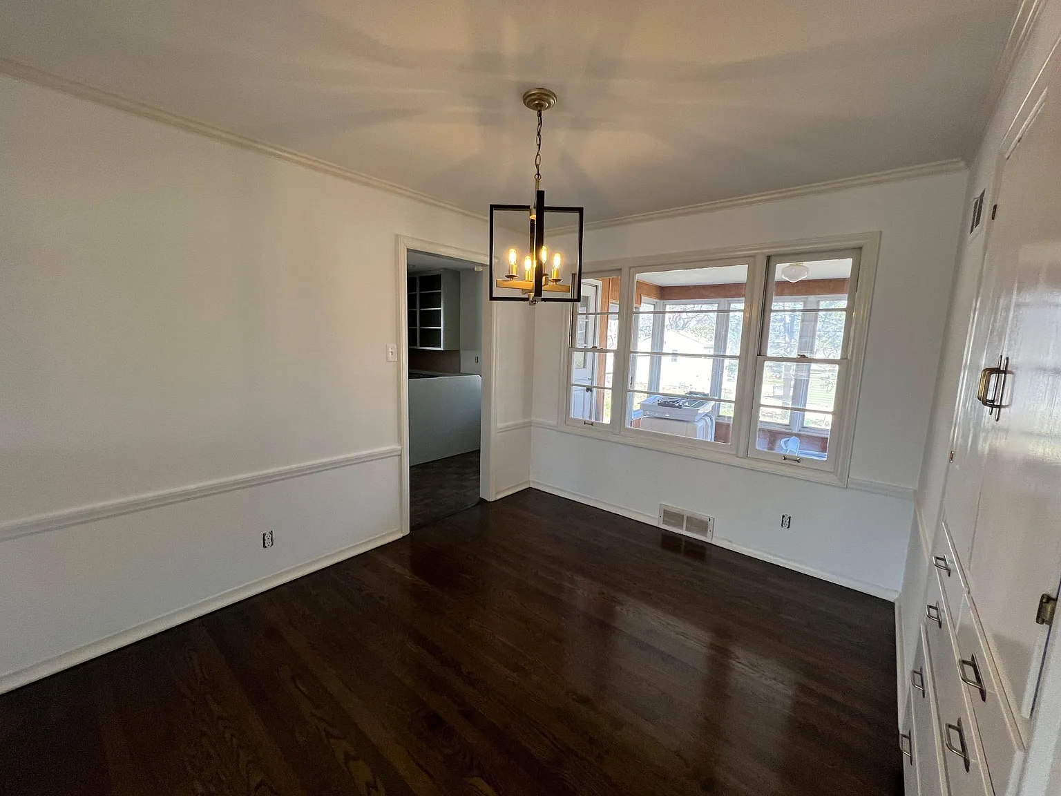 3 bed, 1200 sqft, $2,850 — Photo 4