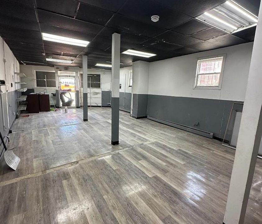 1st image of 708 E Jersey St Fl 1