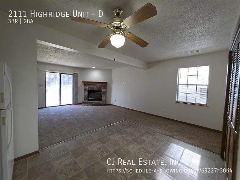 3 bed, 1.5 bath, $1,295 — Photo 3