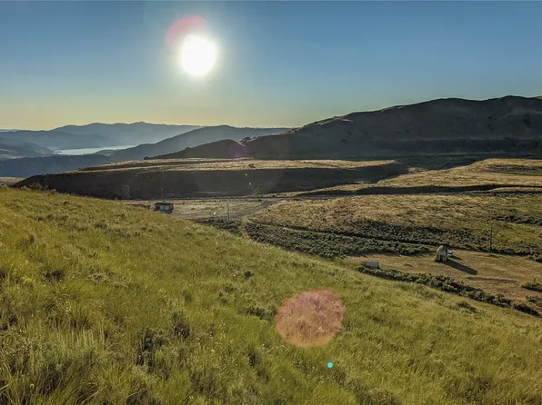 16 Red Rose Lane, Orondo, WA 98843