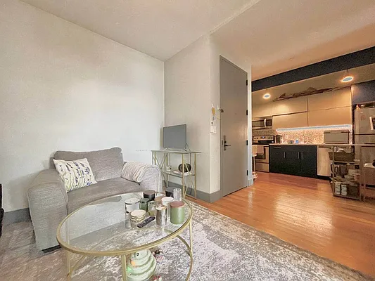 Rented by Doorway NYC, LLC | media 1