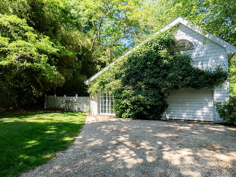 29 Meadows E — Photo 32