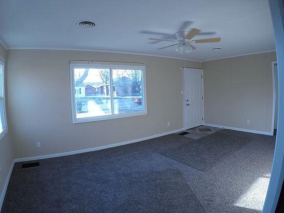 3rd image of 1915 Carolina St