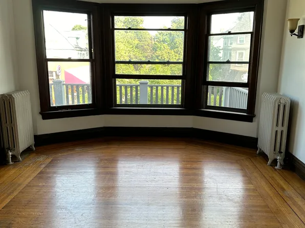 750 Elmwood Ave APT 2, Buffalo, NY 14222