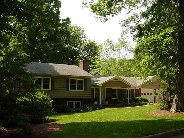 1st image of 2205 Cypress Dr