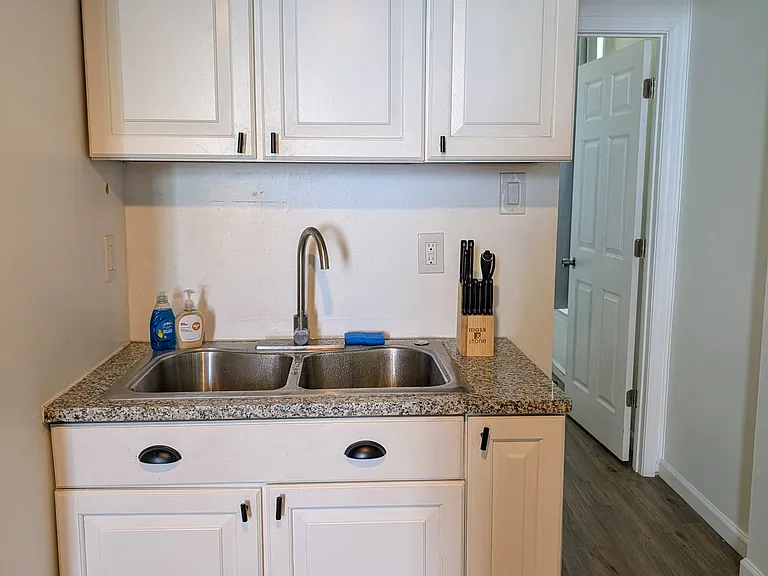 321 Lafayette Ave #2 — Photo 3