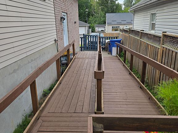 3rd image of 996 Metcalfe St