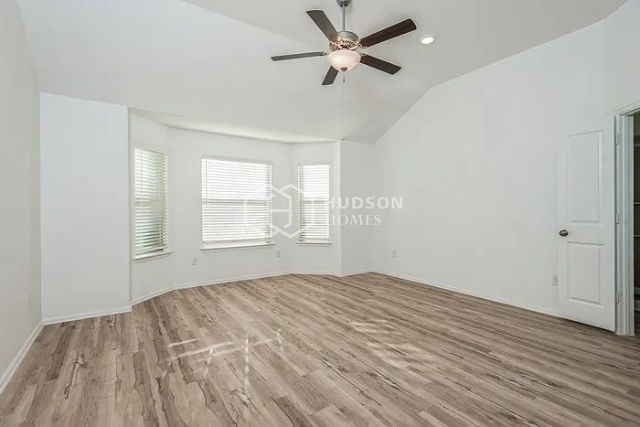 5104 Twin Summit Dr — Photo 7