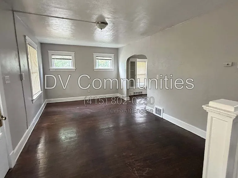 3348 W 100th St — Photo 4