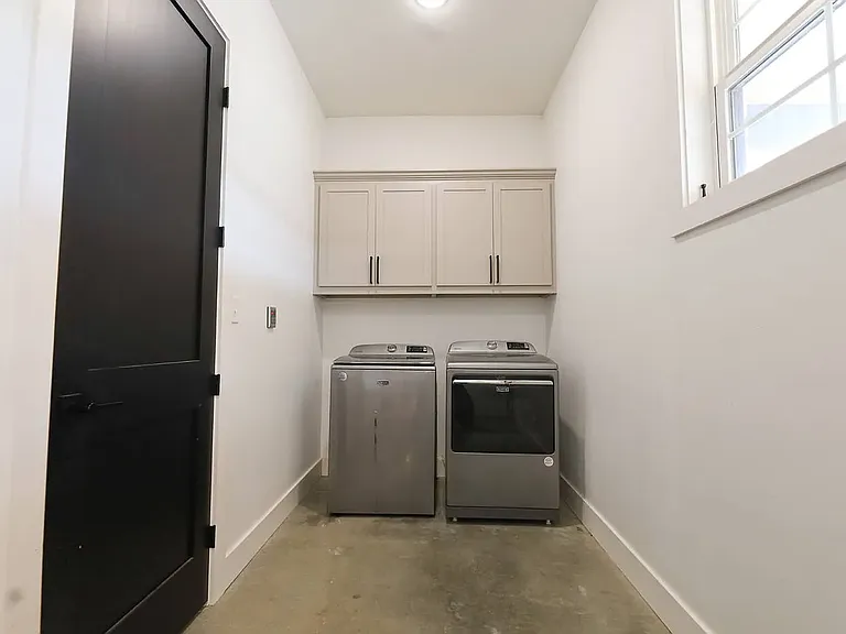 250 Jones Rd — Photo 12