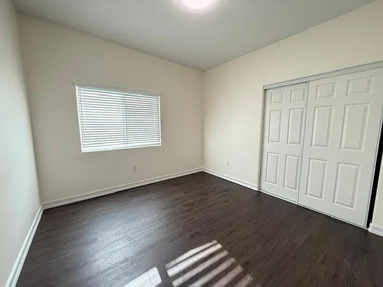 2303 E 8th St — Photo 13