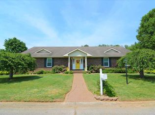 7730 Peach Blossom Ln, Evansville, IN 47715