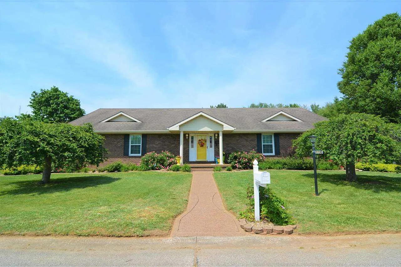 7730 Peach Blossom Ln photo 1
