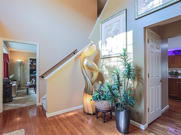 3rd image of 4259 Wellington Dr