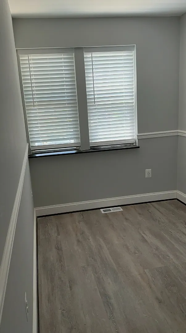 2848 Edgecombe Circle S $600 Private Room (Shared Bath) — Photo 2