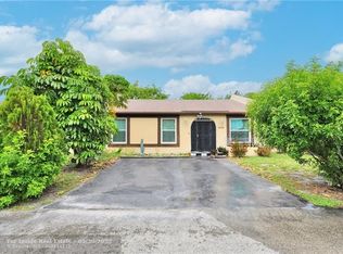 3027 NW 204th Ter, Miami Gardens, FL 33056