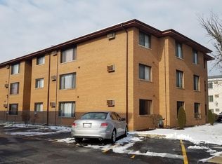 10640 S Parkside Ave, Chicago Ridge, IL 60415