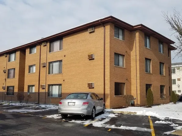 10640 Parkside Ave, Chicago Ridge, IL 60415
