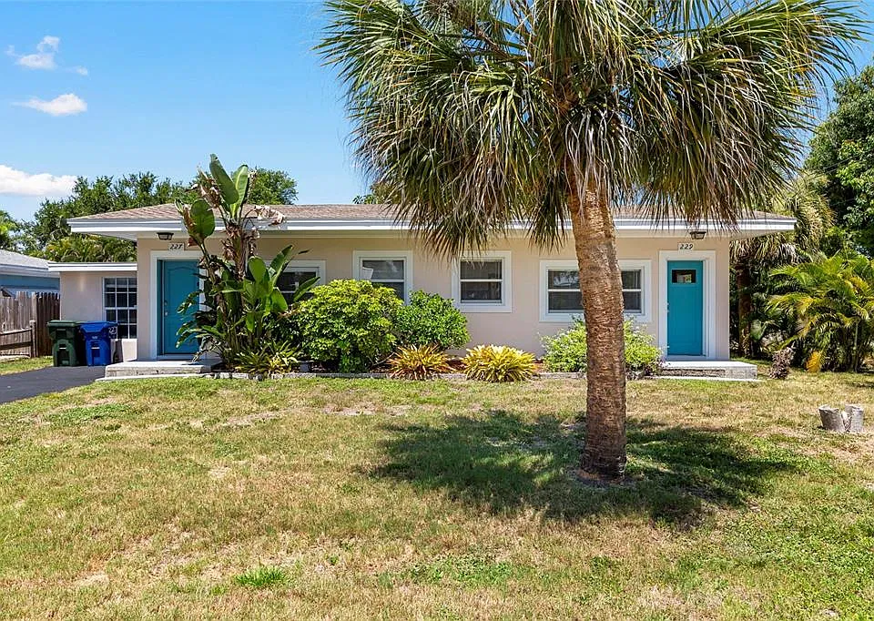 229 Shore Rd