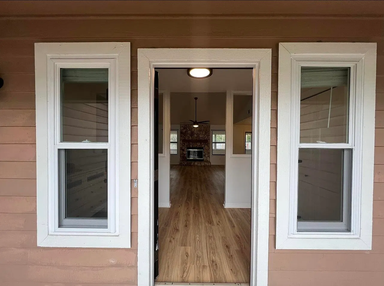 3 bed, 1629 sqft, $2,500 — Photo 3