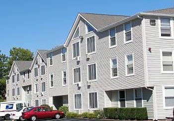 1st image of 201 Woodlawn Ave APT 307