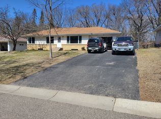 321 Dennison Ave, Shoreview, MN 55126