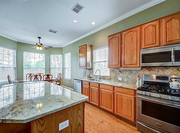 5th image of 9513 Baskerville Dr