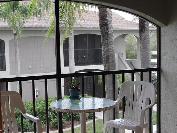 3rd image of 13238 Whitehaven Ln W #1206