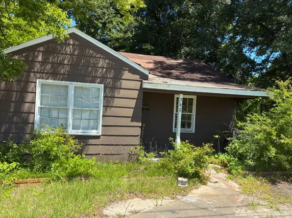 702 Lawyers Ln, Columbus, GA 31906