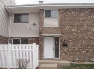 822 White Oak Ln, University Park, IL 60484
