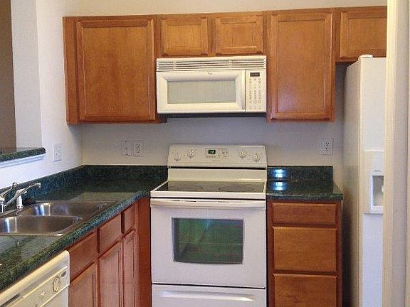 3rd image of 3140 Kim Dr