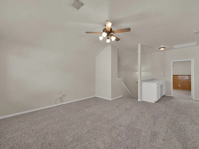 1443 Meadowhigh Ln — Photo 31