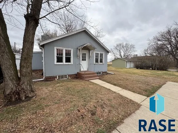 315 N Wicker St, Canton, SD 57013